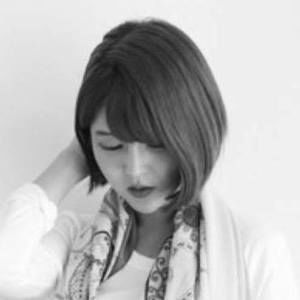 Meet your Posher, Chloe